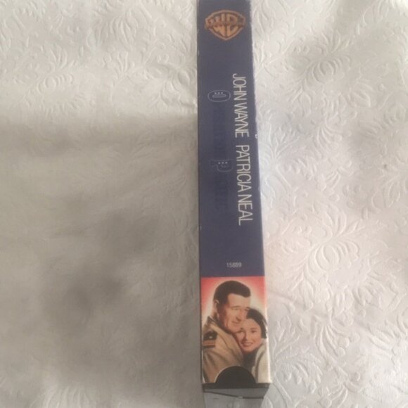 VTG John Wayne Operation Pacific VHS#15889 - Picture 5 of 8